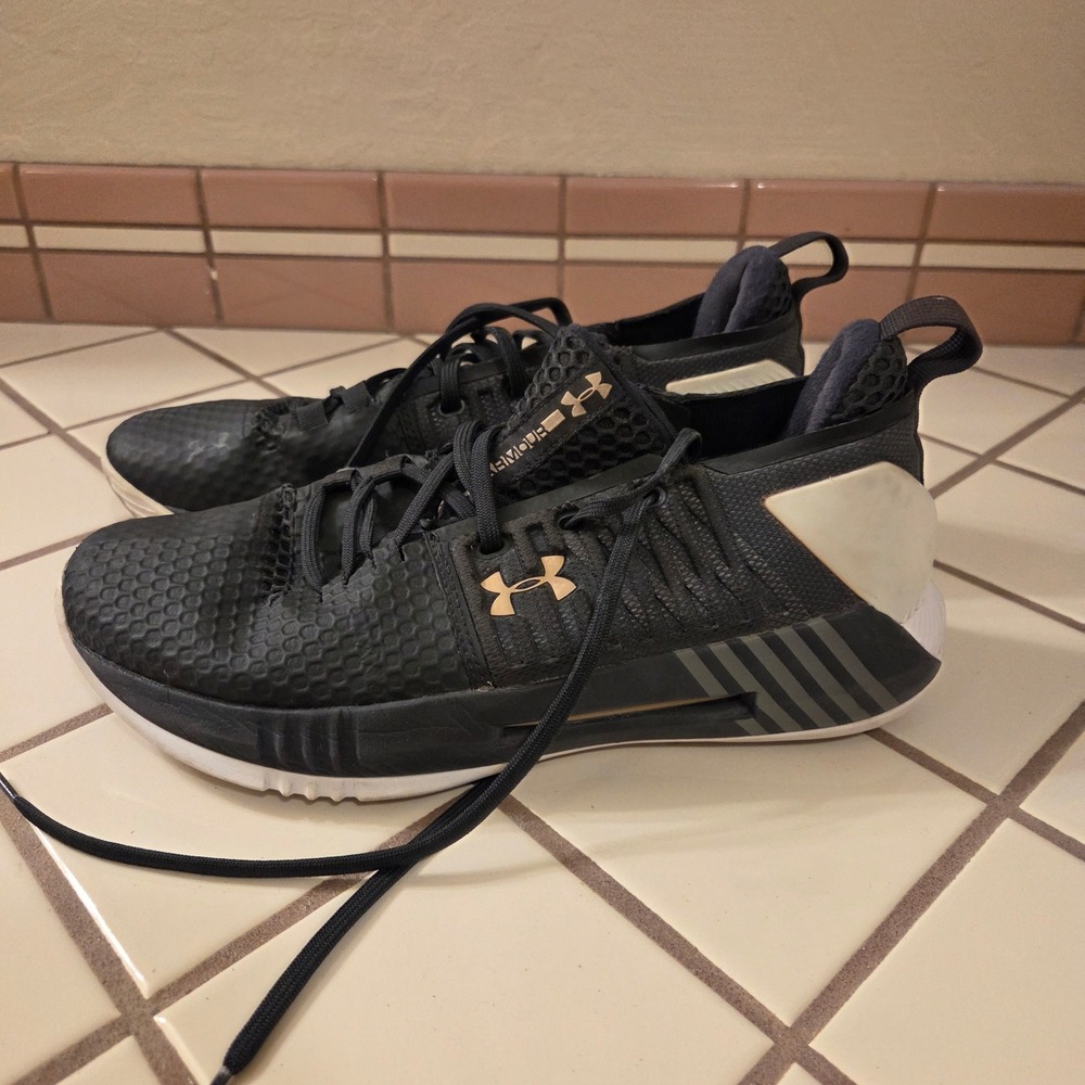Under Armour SC 3Zero Basketball Shoes Black Gold White 3000086-101 Mens 9.5